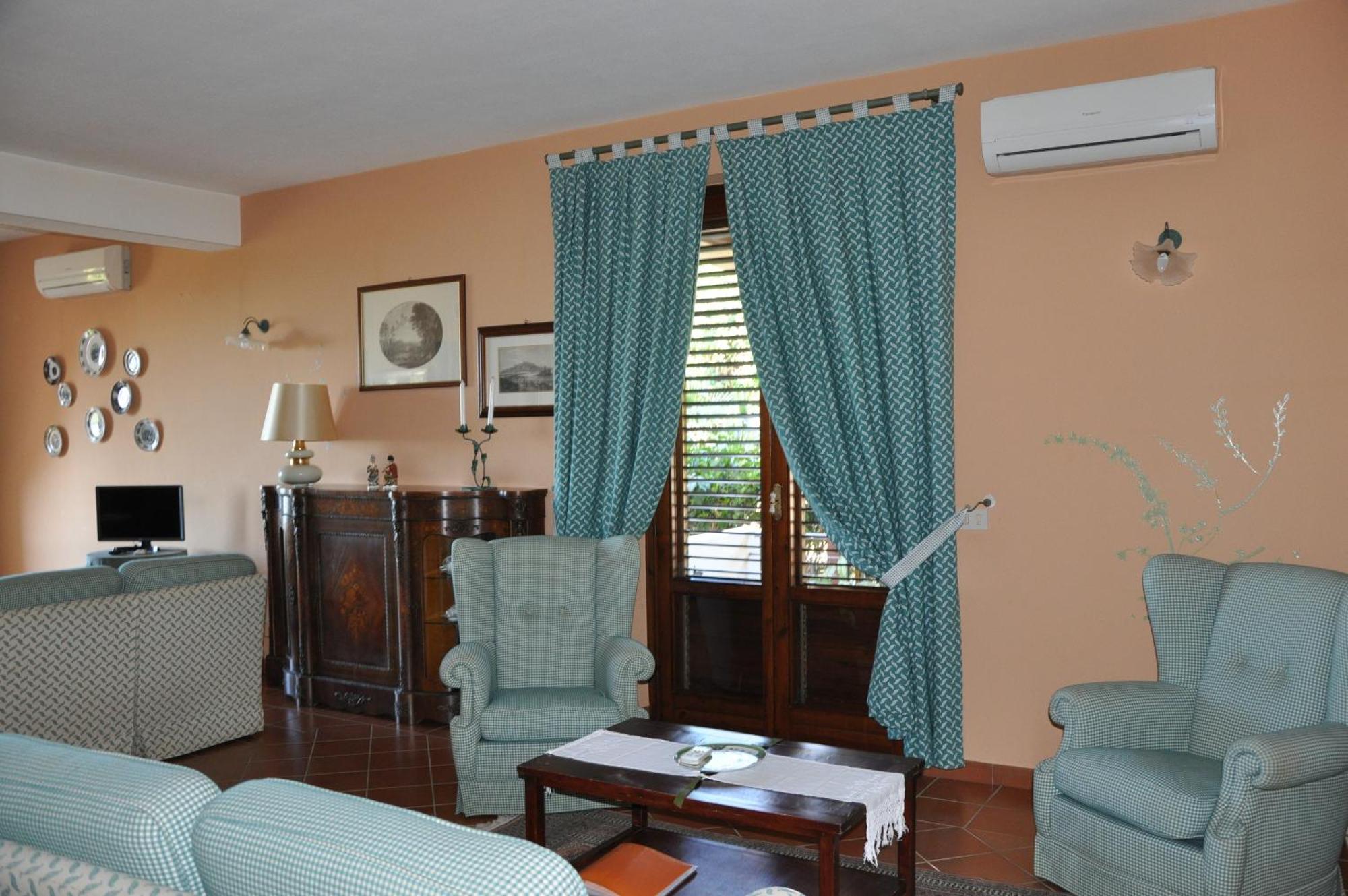 Villa Giusy 2 Appartamenti Indipendenti A Locazione Turistica Breve -G&P Holiday Home วาลเดอรีส ภายนอก รูปภาพ